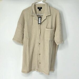 Boohoo man NWT men’s heavy jumbo waffle revere shirt small